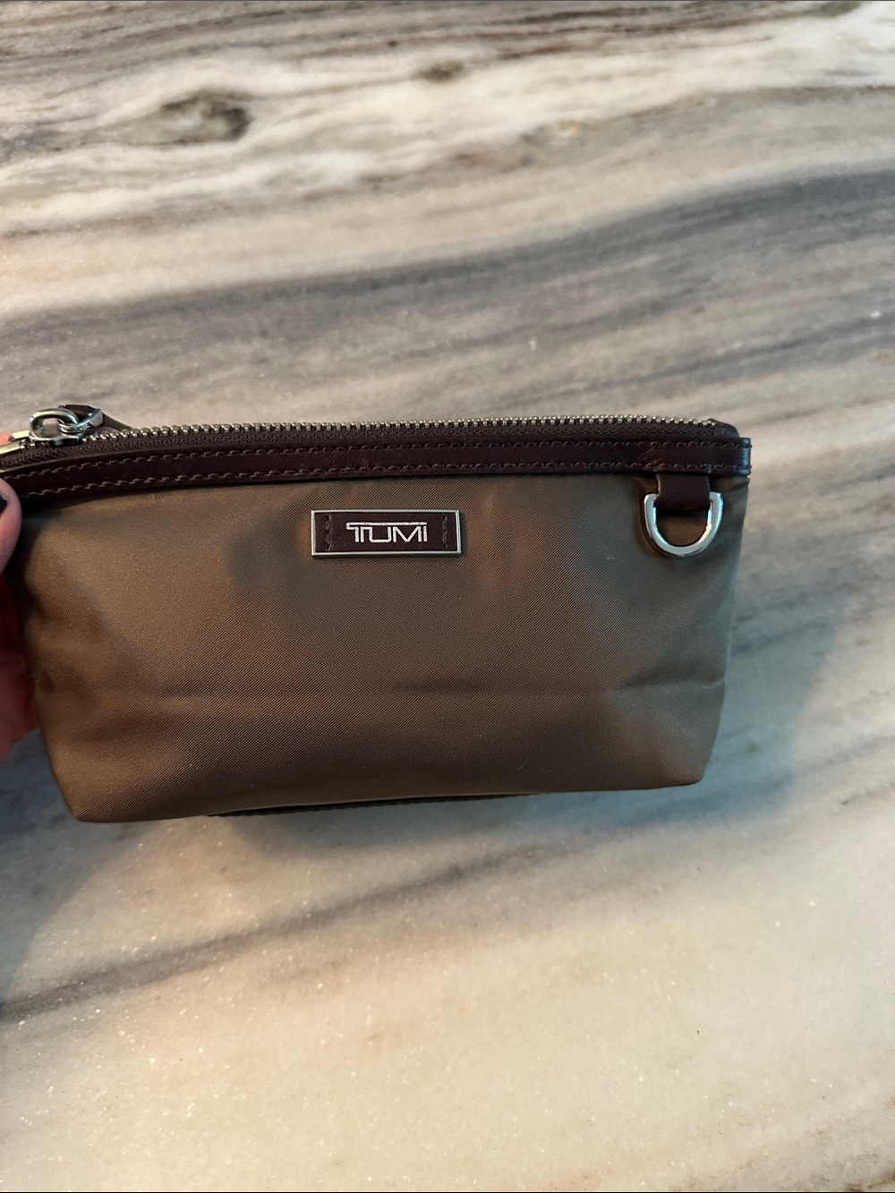 TUMI LEATHER AND NYLON TRAVEL POUCH